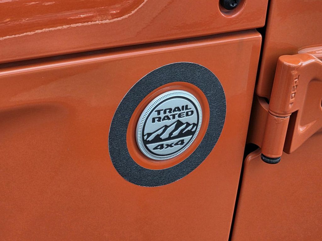 2020 Jeep Gladiator Sport S photo 24