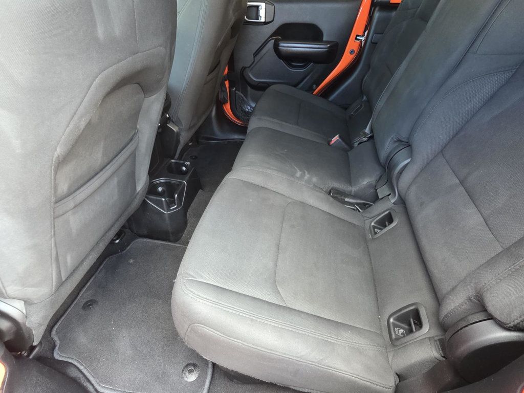 2020 Jeep Gladiator Sport S photo 8