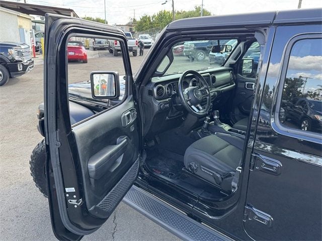 2020 Jeep Gladiator Sport - 22675331 - 50