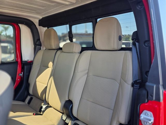 2020 Jeep Gladiator Sport - 22976863 - 23