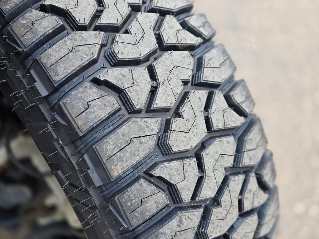 2020 Jeep Gladiator Sport - 22976863 - 4