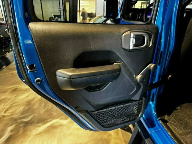 2020 Jeep Gladiator Sport/6SpeedManual/37"Tires/FoxLift/TowPkg/PushBottonStart - 23020231 - 14