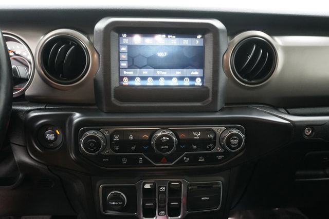 2020 Jeep Gladiator Sport S 4x4 - 22938765 - 17