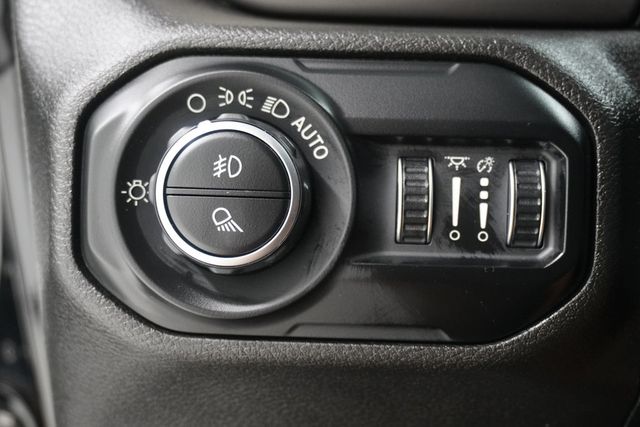 2020 Jeep Gladiator Sport S 4x4 - 22938765 - 21