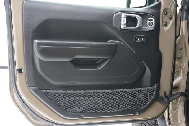 2020 Jeep Gladiator Sport S 4x4 - 22962366 - 16