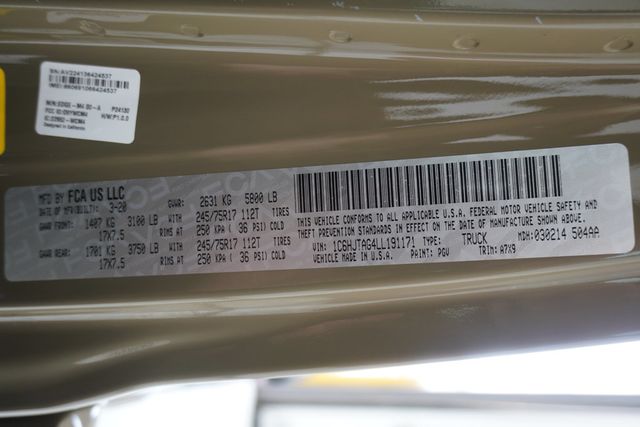 2020 Jeep Gladiator Sport S 4x4 - 22962366 - 30