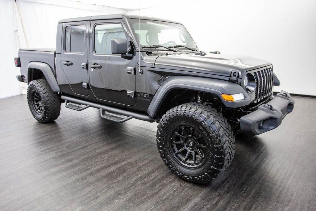 2020 Jeep Gladiator Sport S 4x4 - 22527163 - 1