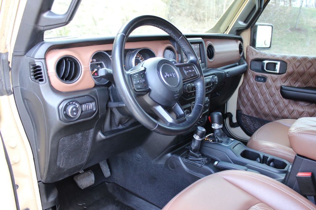 2020 Jeep Gladiator Very Rare Tons of Mods 4x4 LOW Miles Kevlar Coated 615-300-6004 - 22326513 - 13