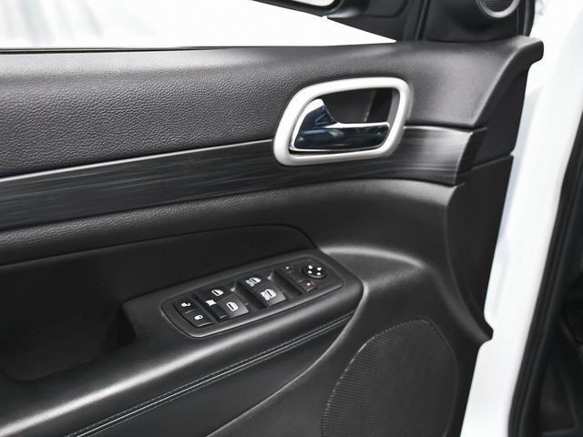 2020 Jeep Grand Cherokee Altitude - 22915362 - 9