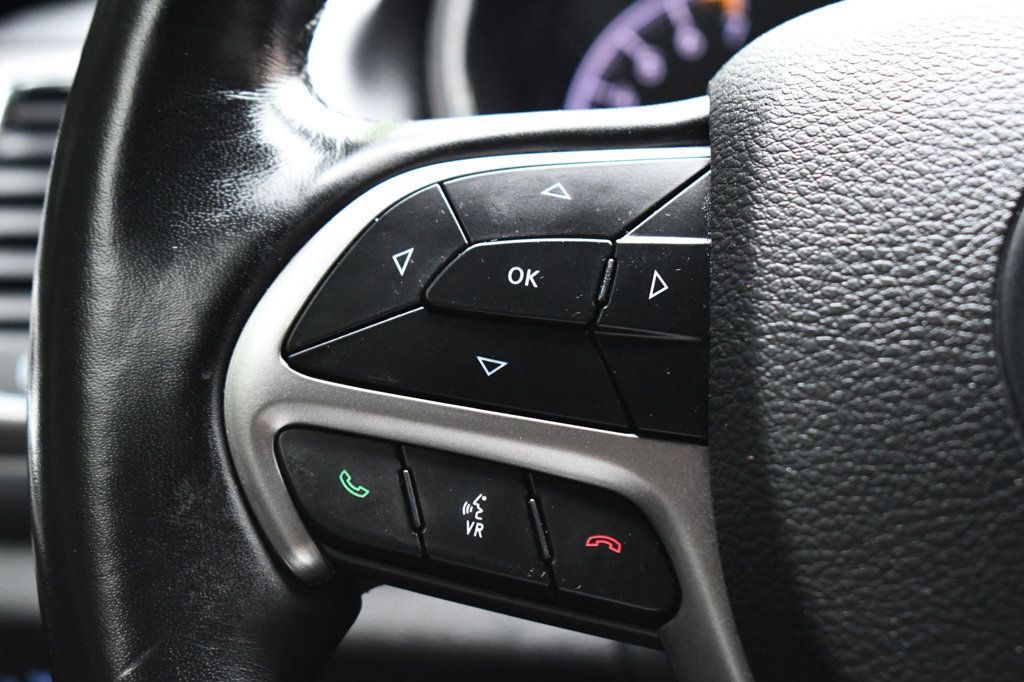 2020 Jeep Grand Cherokee Altitude photo 21