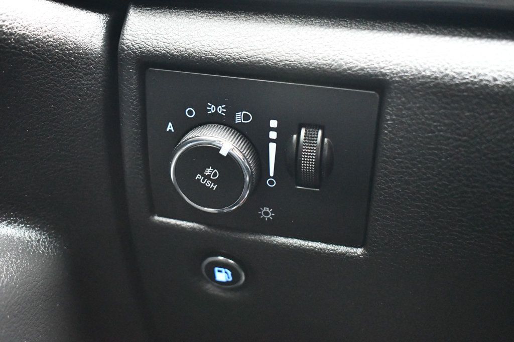 2020 Jeep Grand Cherokee Altitude photo 24