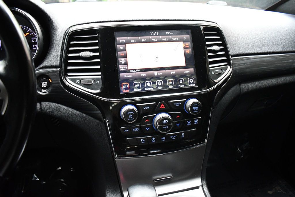 2020 Jeep Grand Cherokee Altitude photo 25