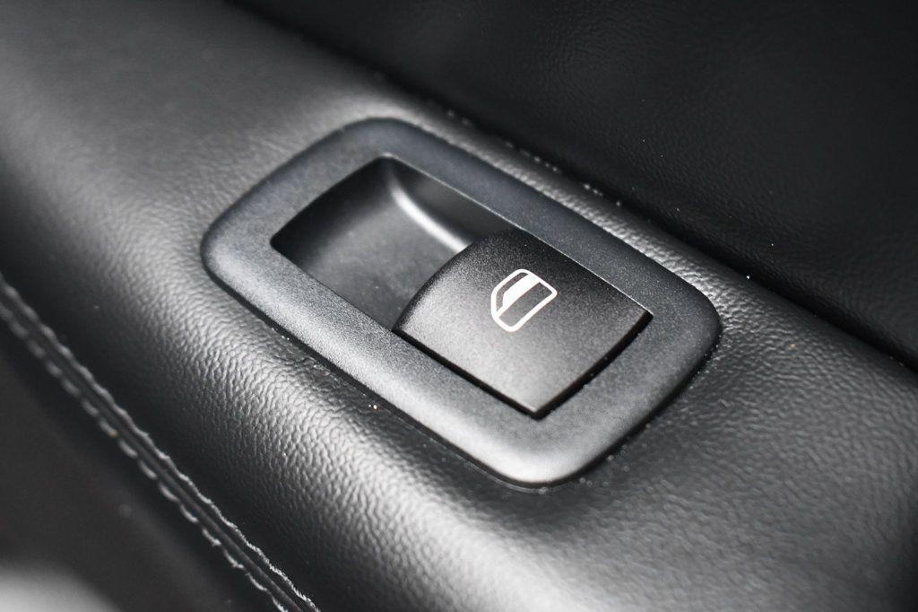 2020 Jeep Grand Cherokee Altitude photo 44
