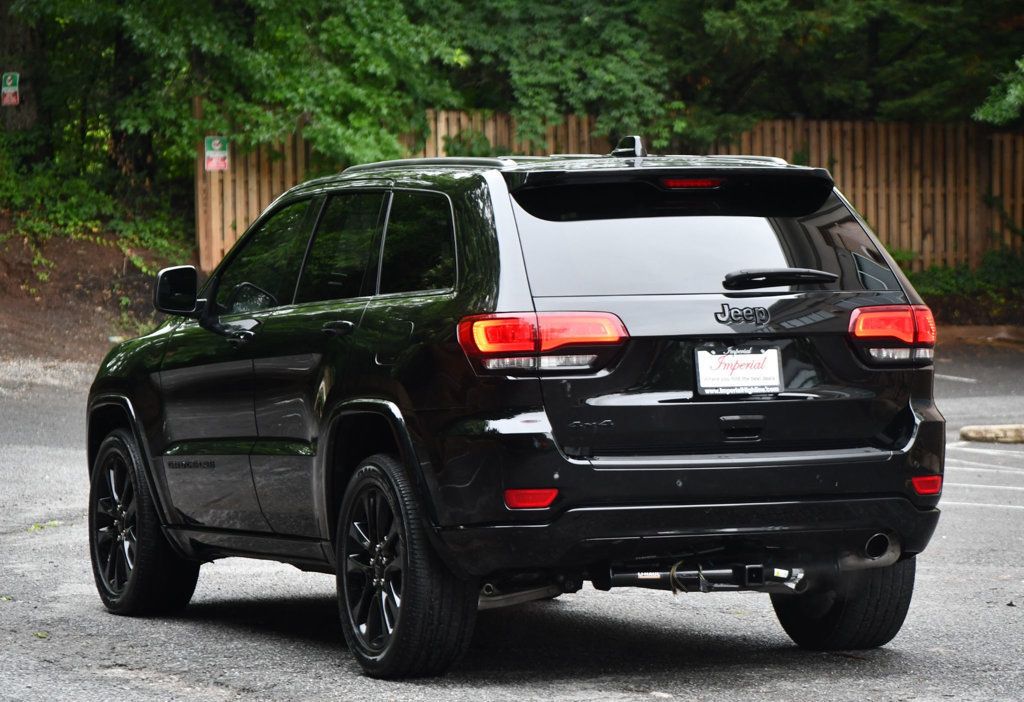 2020 Jeep Grand Cherokee Altitude photo 8
