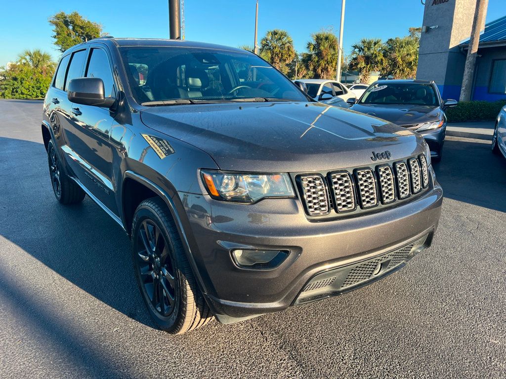 2020 Jeep Grand Cherokee Altitude 4x4 - 22686108 - 1