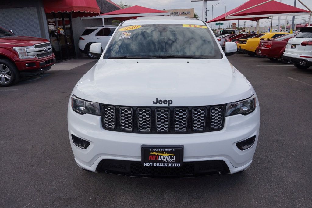 2020 Jeep Grand Cherokee Altitude photo 3