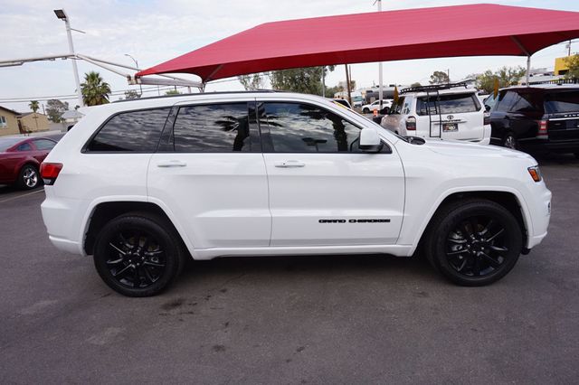 2020 Jeep Grand Cherokee ALTITUDE, 4X4, PREMIUM WHEELS, MOON ROOF, LEATHER - 22904936 - 4