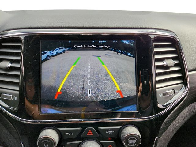 2020 Jeep Grand Cherokee Altitude 4x4 with Power Sunroof - 22946510 - 18