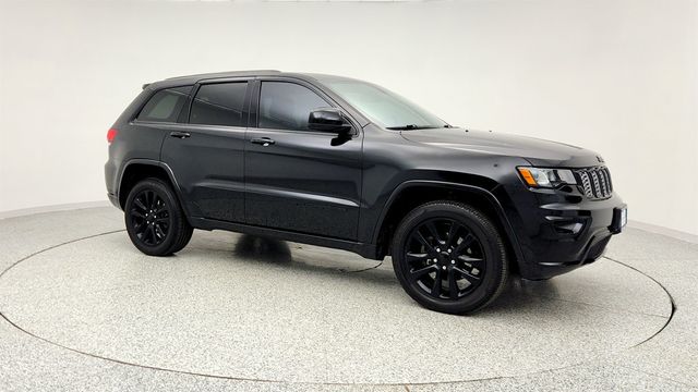 2020 Jeep Grand Cherokee Altitude 4x4 with Power Sunroof - 22964035 - 2