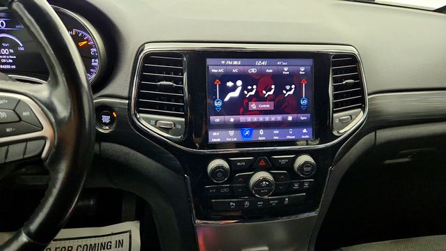 2020 Jeep Grand Cherokee Altitude 4x4 w/ Power Sunroof - 23003358 - 17