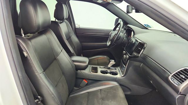 2020 Jeep Grand Cherokee Altitude 4x4 w/ Power Sunroof - 23003358 - 24