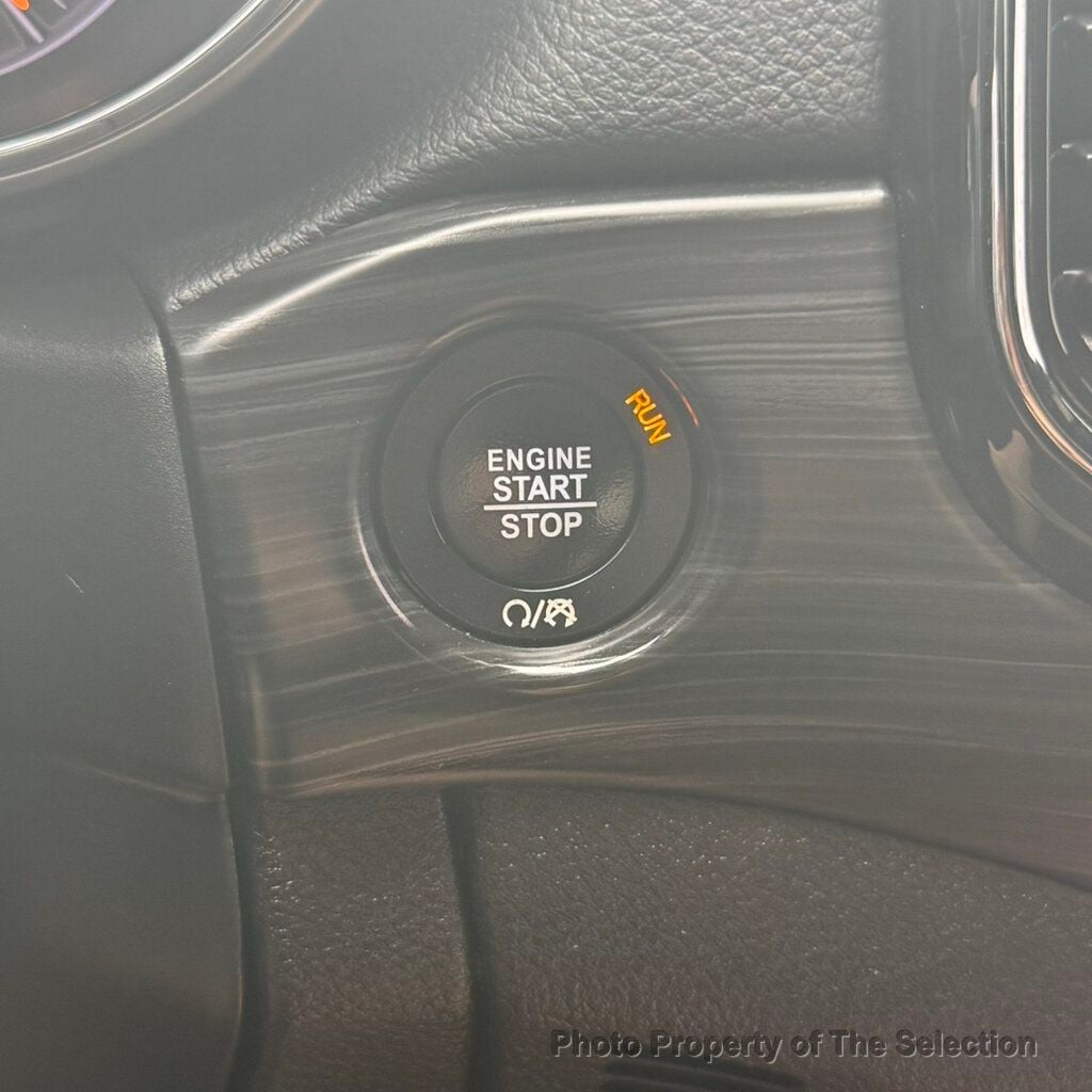 Jeep Grand Cherokee photo 26