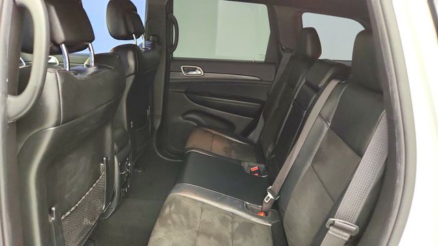 2020 Jeep Grand Cherokee Altitude 4x4 w/ Uconnect NAV & Premium Lighting Group - 23098933 - 19