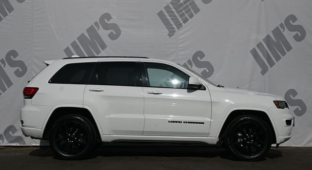 2020 Jeep Grand Cherokee Altitude Brand New Tires - 22958892 - 3