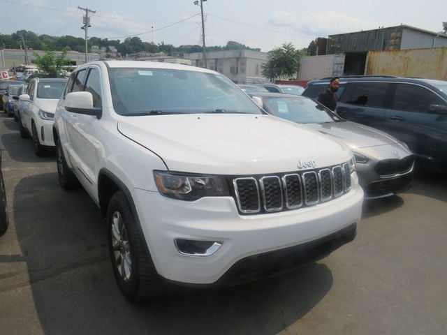 2020 Jeep Grand Cherokee Laredo E 4x4 - 23050552 - 1