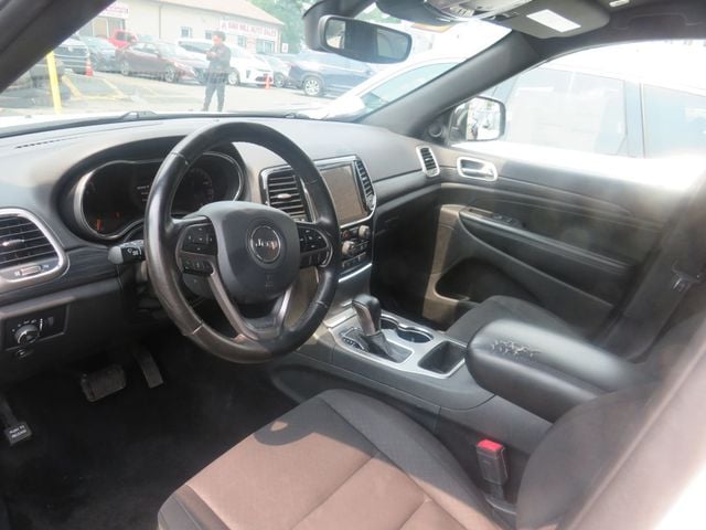 2020 Jeep Grand Cherokee Laredo E 4x4 - 23050552 - 4