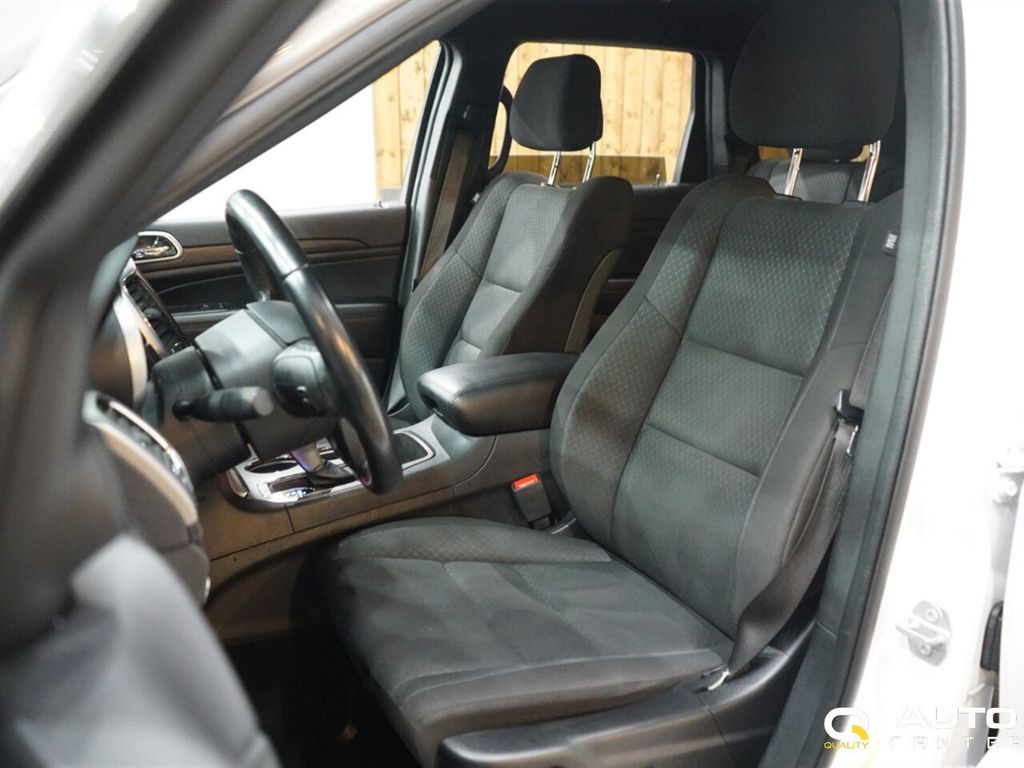 2020 Jeep Grand Cherokee Laredo E 4x4 - 22941394 - 9