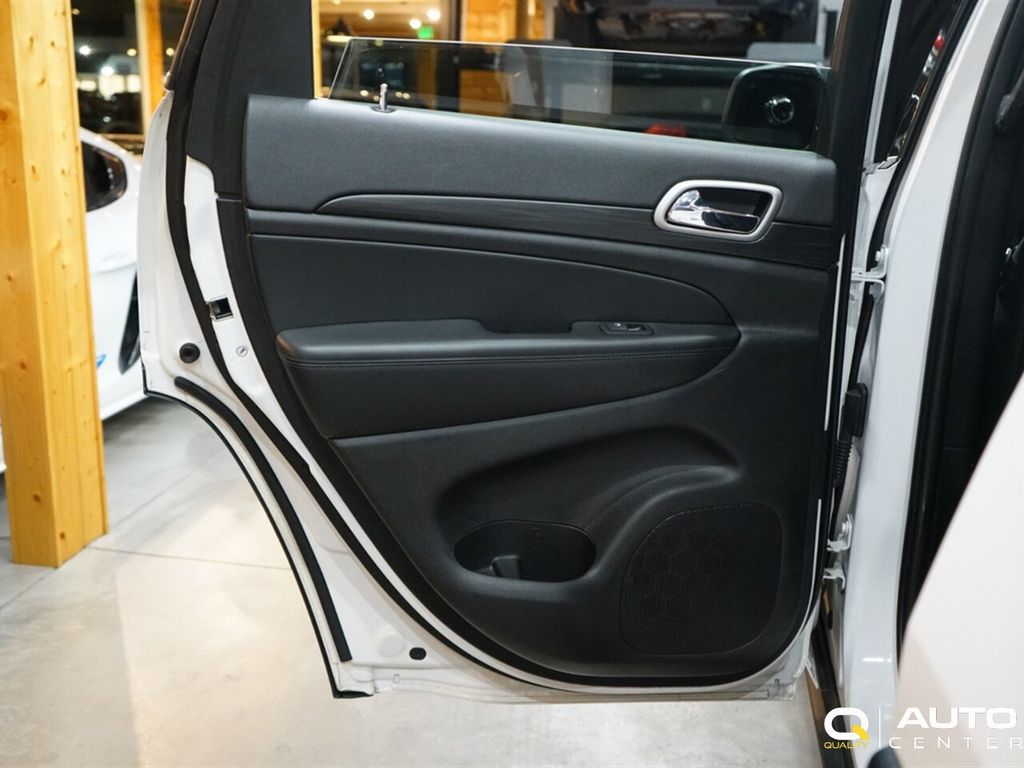 2020 Jeep Grand Cherokee Laredo E 4x4 - 22941394 - 19