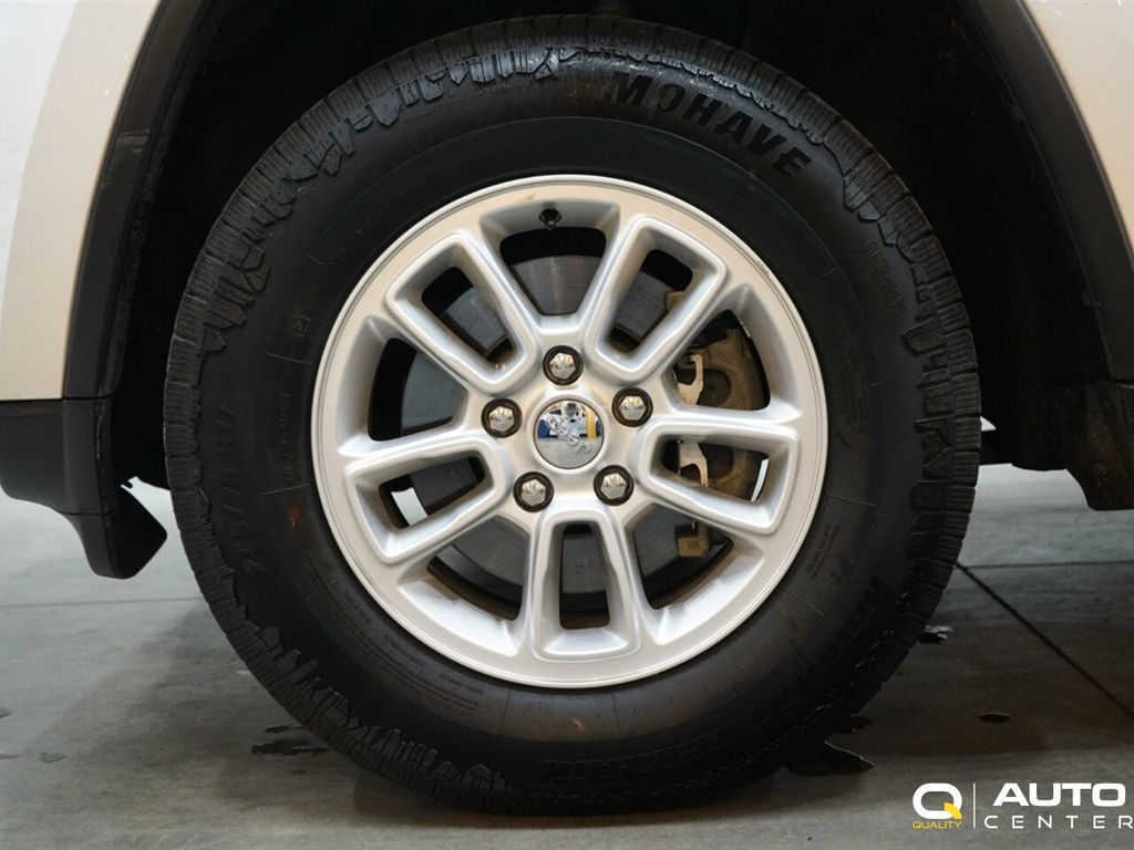 2020 Jeep Grand Cherokee Laredo E 4x4 - 22941394 - 6