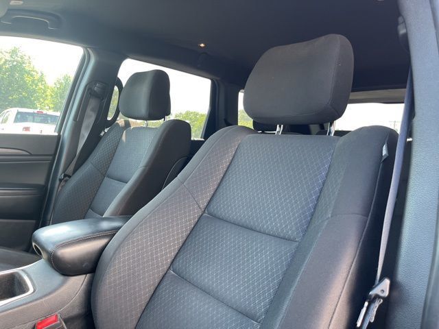2020 Jeep Grand Cherokee Laredo E 4x4 - 23033999 - 6