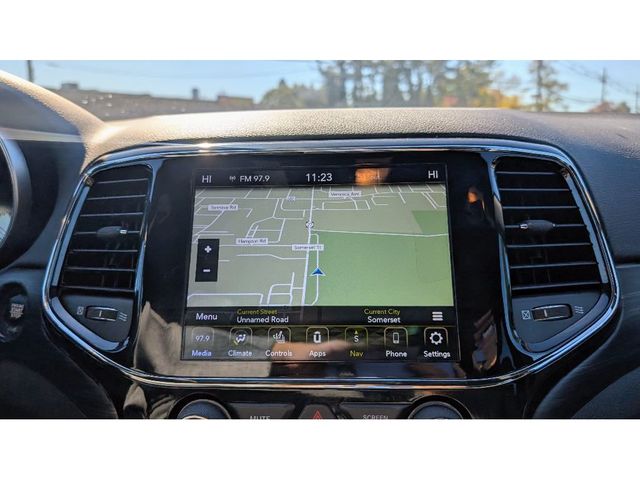 2020 Jeep Grand Cherokee Laredo E 4x4 - 22926382 - 27