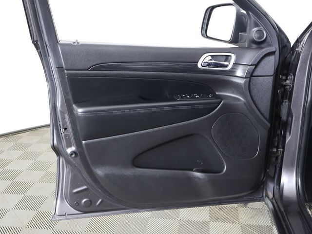 2020 Jeep Grand Cherokee Laredo E 4x4 - 22984538 - 20