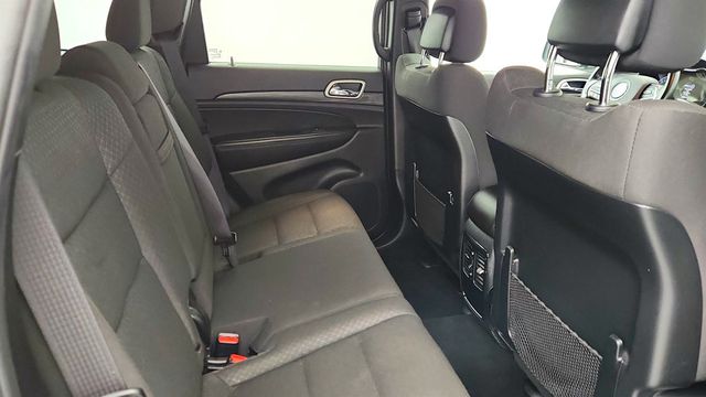 2020 Jeep Grand Cherokee Laredo E 4x4 with Power Sunroof - 22957119 - 23