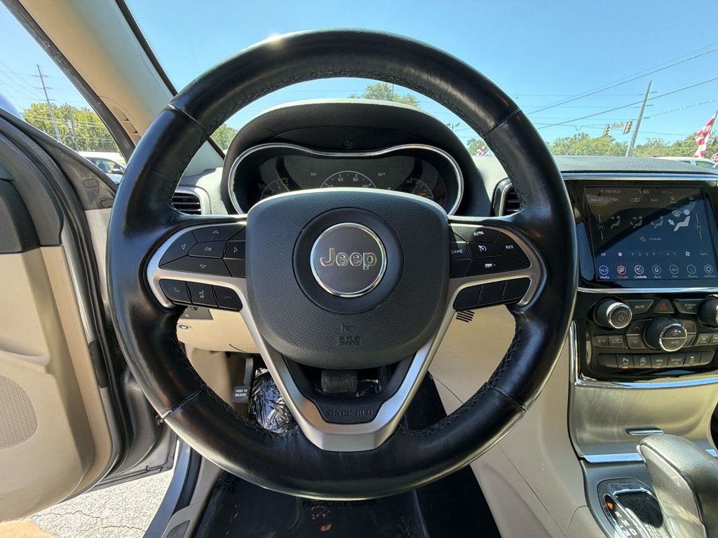 Jeep Grand Cherokee photo 15