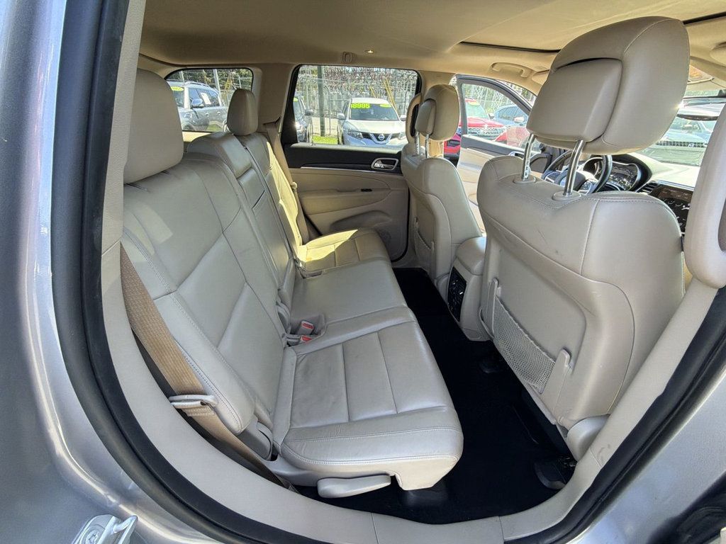 Jeep Grand Cherokee photo 22