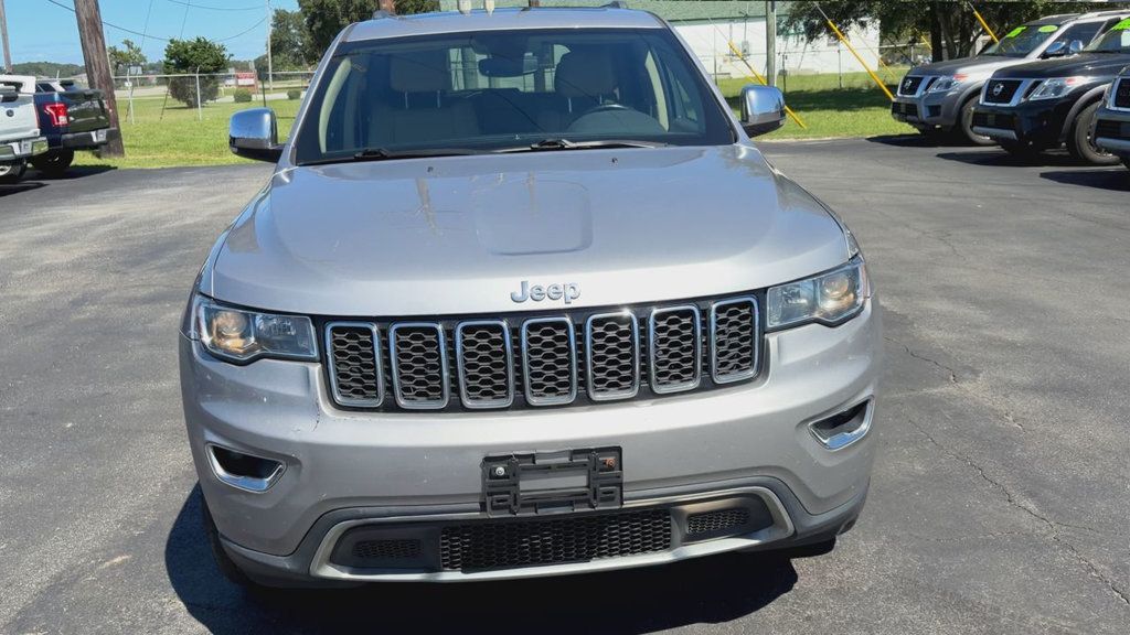 Jeep Grand Cherokee photo 3