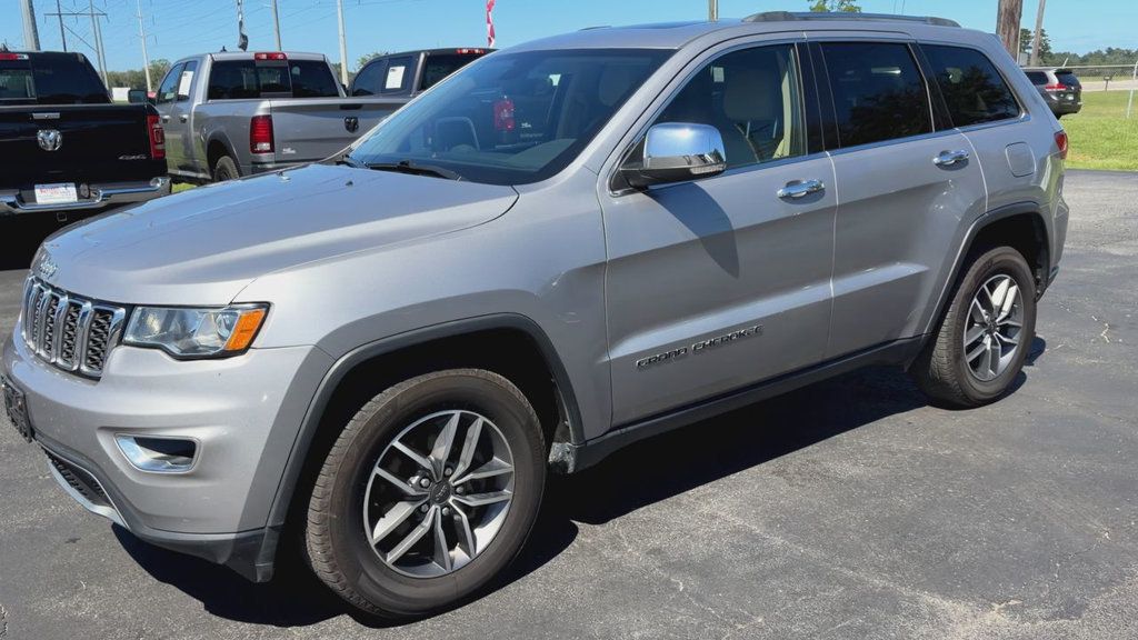 Jeep Grand Cherokee photo 4
