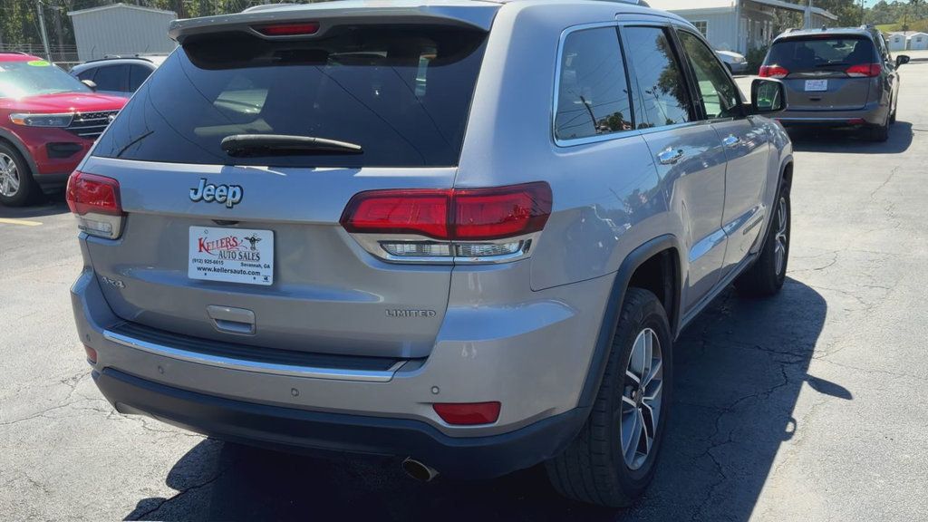 Jeep Grand Cherokee photo 8