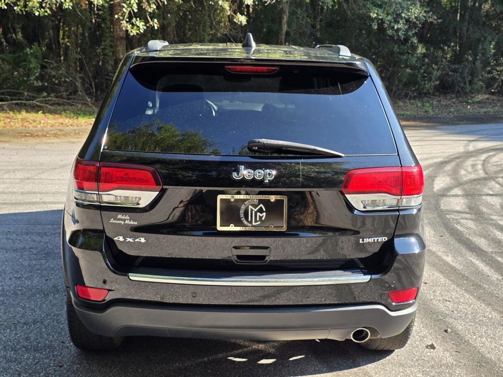 2020 Jeep Grand Cherokee Limited Sport photo 2