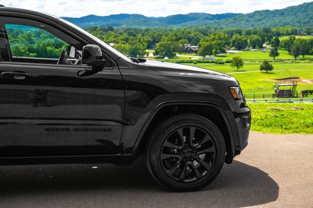 2020 Jeep Grand Cherokee LocalTrade/Altitude/4WD/HeatedSeats/PowerSunroof/BackupCamera - 23059322 - 10