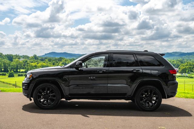 2020 Jeep Grand Cherokee LocalTrade/Altitude/4WD/HeatedSeats/PowerSunroof/BackupCamera - 23059322 - 5