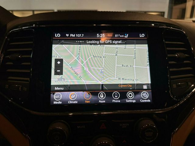 2020 Jeep Grand Cherokee LocalTrade/CleanCarfax1Owner/AirSuspension/Htd&CldSeats/PanoRoof - 23028210 - 13