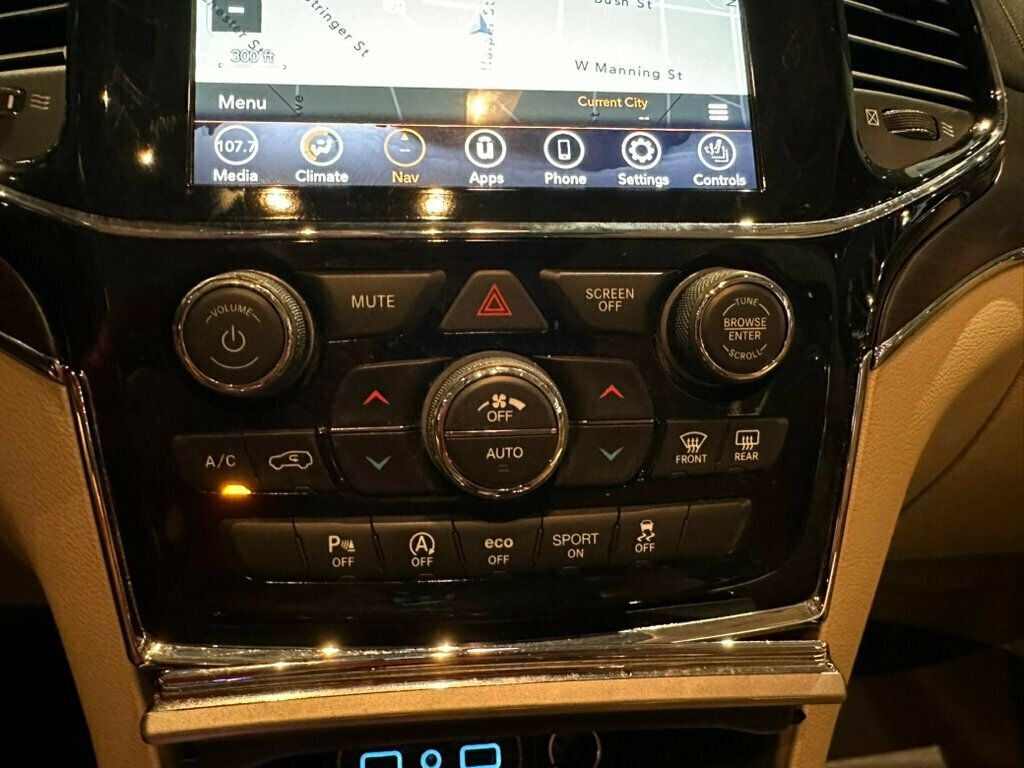 2020 Jeep Grand Cherokee LocalTrade/CleanCarfax1Owner/AirSuspension/Htd&CldSeats/PanoRoof - 23028210 - 15