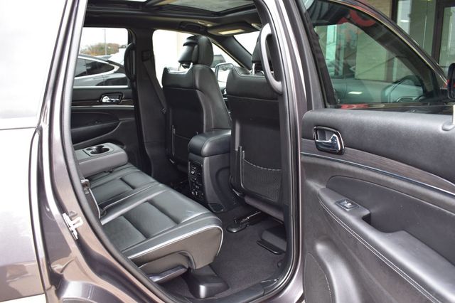 2020 Jeep Grand Cherokee Overland 4x2 - 22950104 - 24