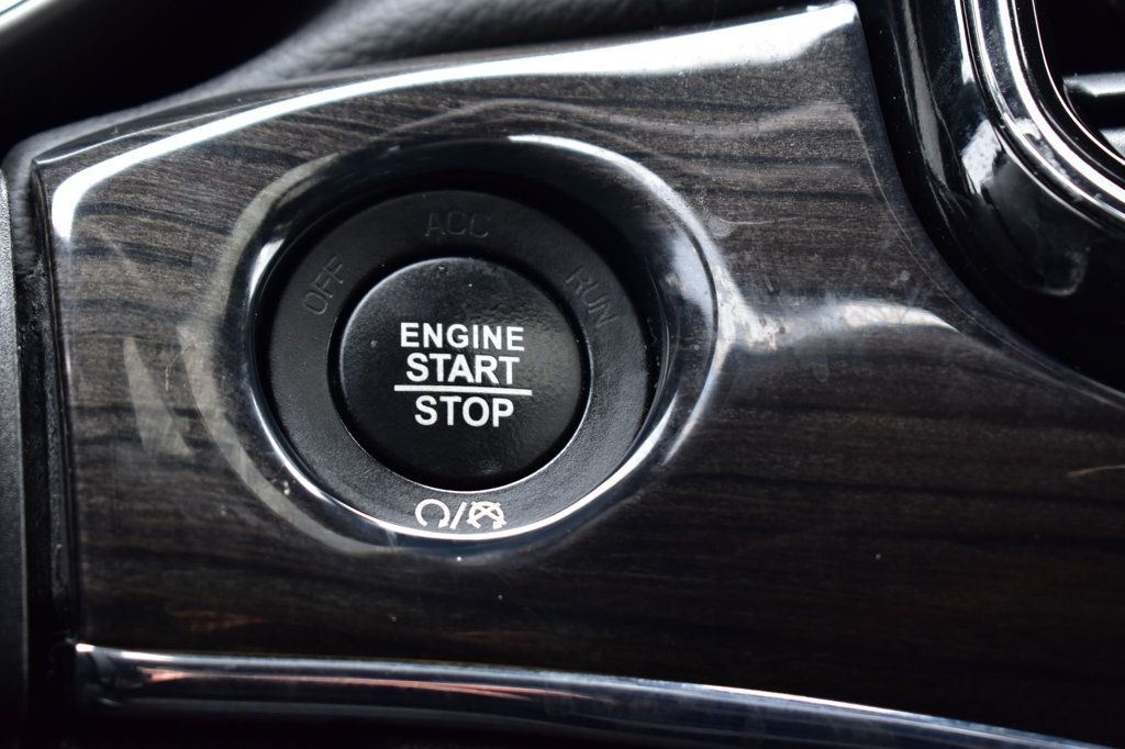 2020 Jeep Grand Cherokee Overland 4x2 - 22950104 - 26