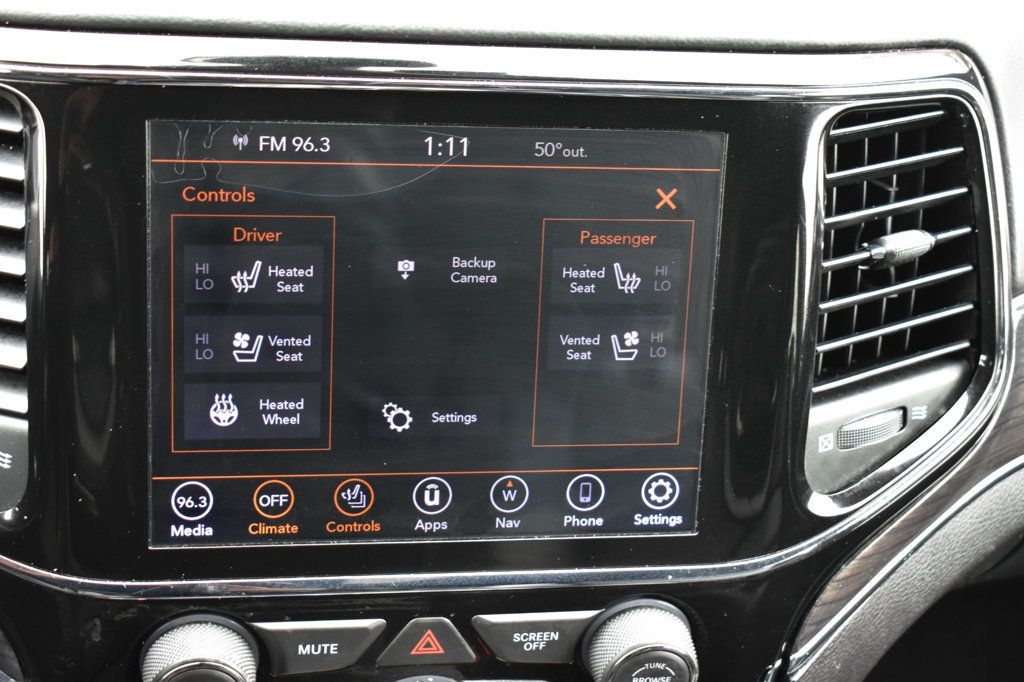 2020 Jeep Grand Cherokee Overland 4x2 - 22950104 - 32